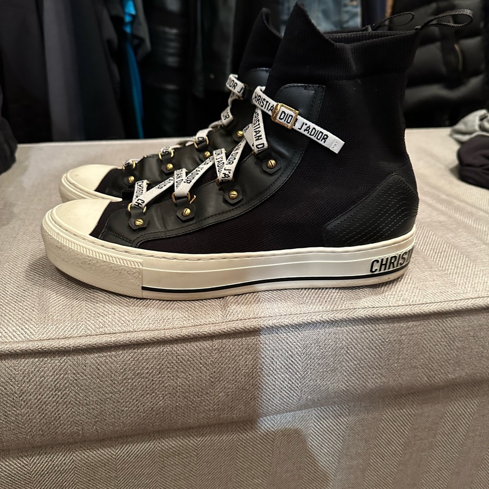 Dior statement sneakers,no flows worn once comes with box